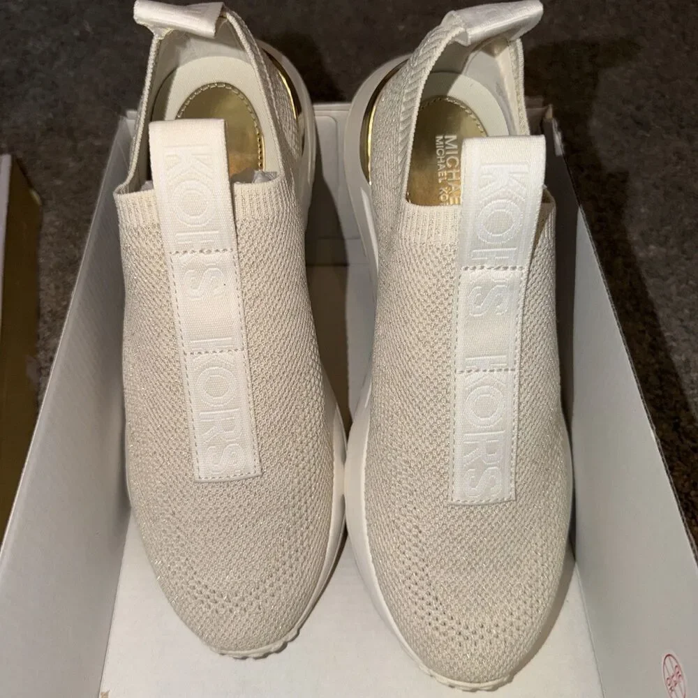 Michael Kors Bodie Slip On Sneakers MET SF Stretch Knit Cream Sz 7 M Gold Accent